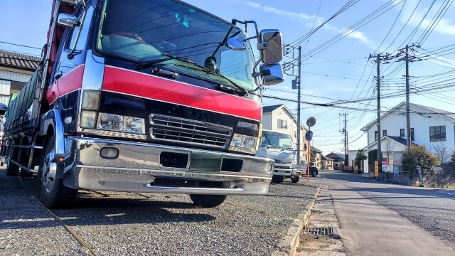 トラック運転手 転職 未経験 コツ