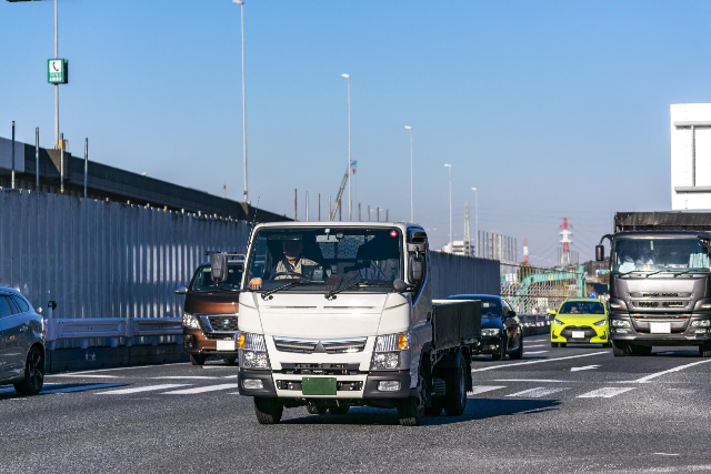 トラックドライバー きつい 対処法