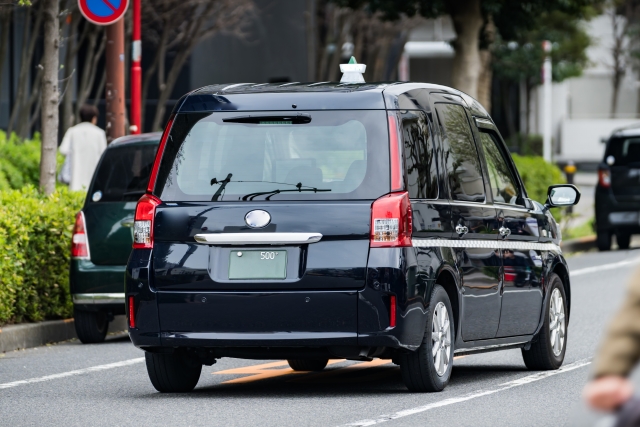 タクシー運転手　離職率　実際