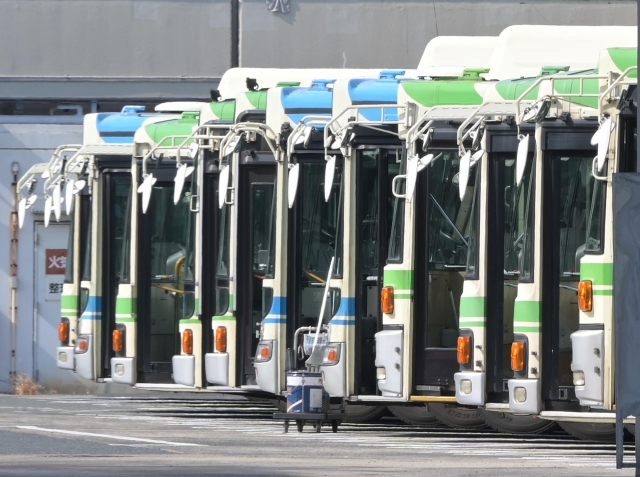 バス運転手　必要な資格　免許