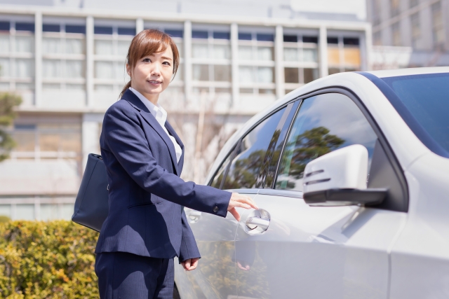 タクシードライバー　仕事内容