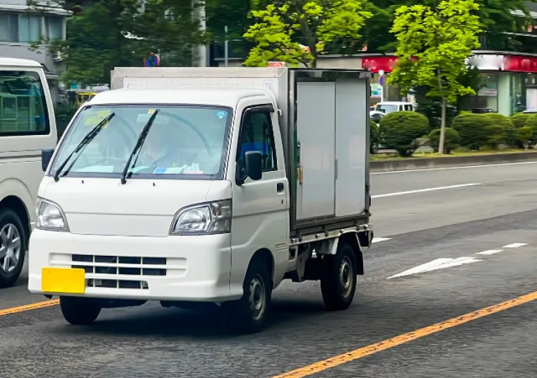 軽貨物とは？？軽貨物の規格や荷物のサイズについて紹介！軽貨物運送業を始める方法も！ | 運転ドットコム